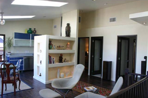 15124 Sanborn Avenue - Living Room